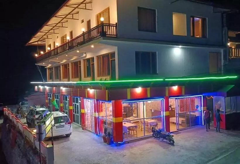 ホテル Himalaya View & Restaurant