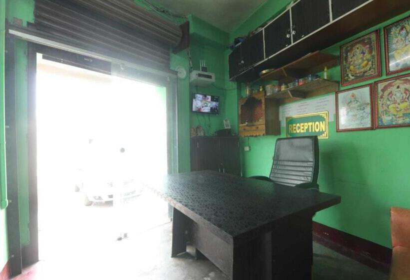 Hotel Oyo The Hotal Vishnu