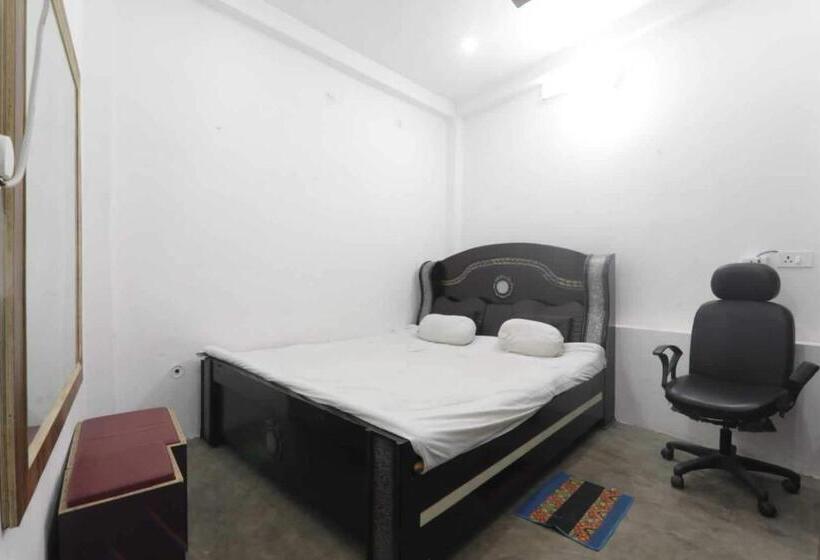 Hotel Oyo The Hotal Vishnu