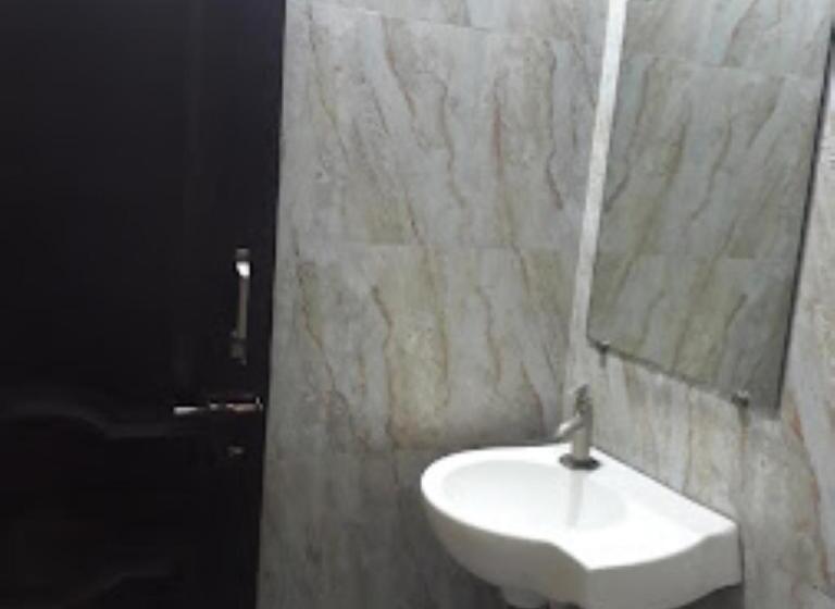 Hotel Parth Inn, Wardha