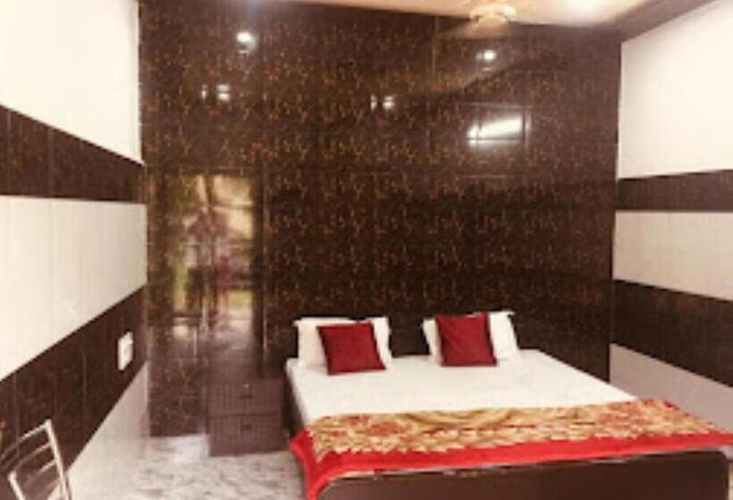 酒店 Radha Krishna Dham Beside Iskon Gowsala,vrindavan