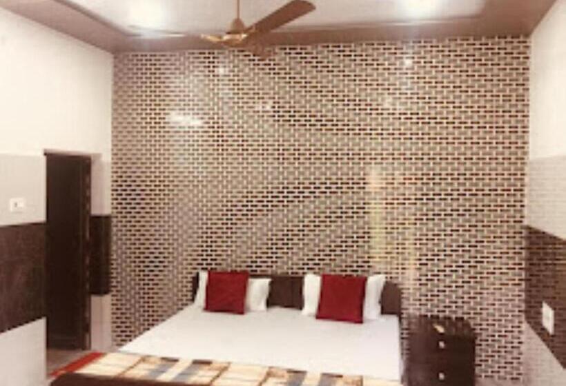 酒店 Radha Krishna Dham Beside Iskon Gowsala,vrindavan