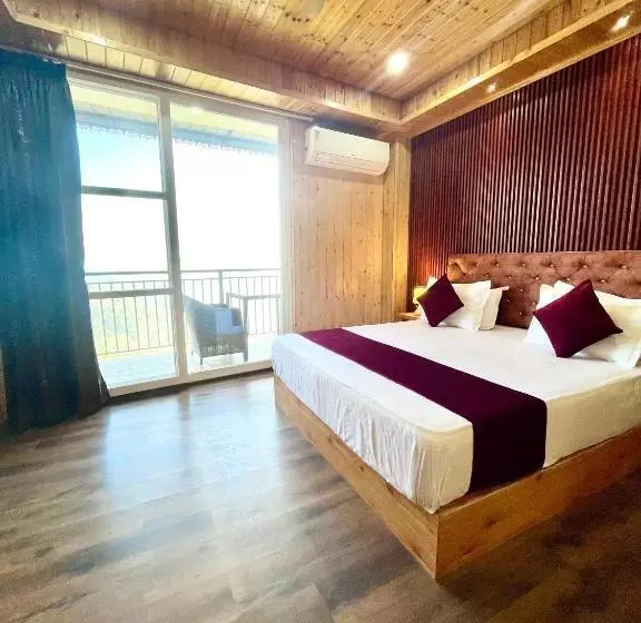 ホテル The Poplars Estate, Kasauli