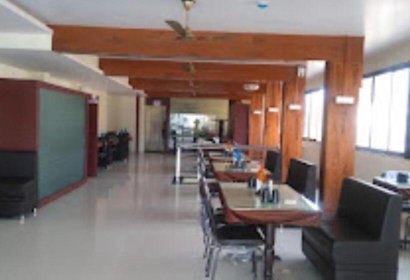 ホテル Vaibhav,akola