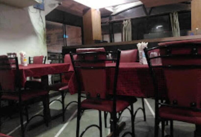 ホテル Vaibhav,akola