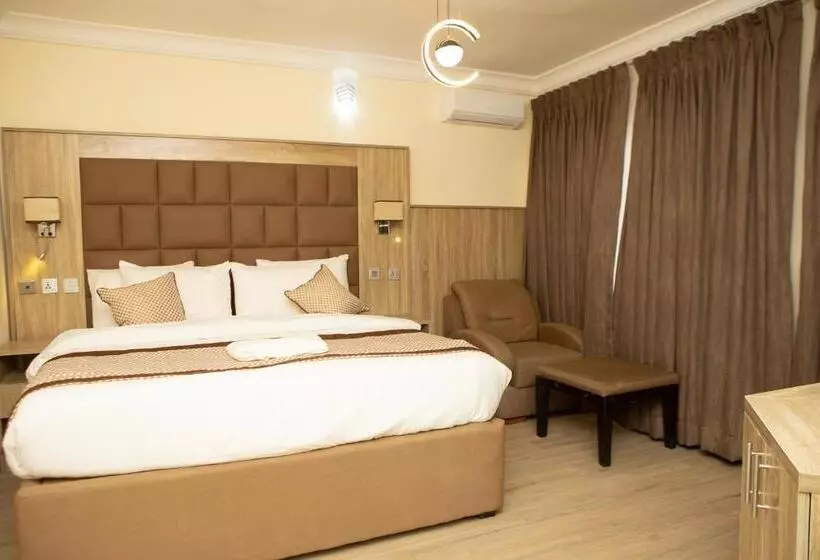 هتل Wingate Exotic