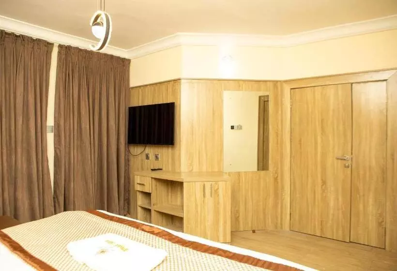 هتل Wingate Exotic