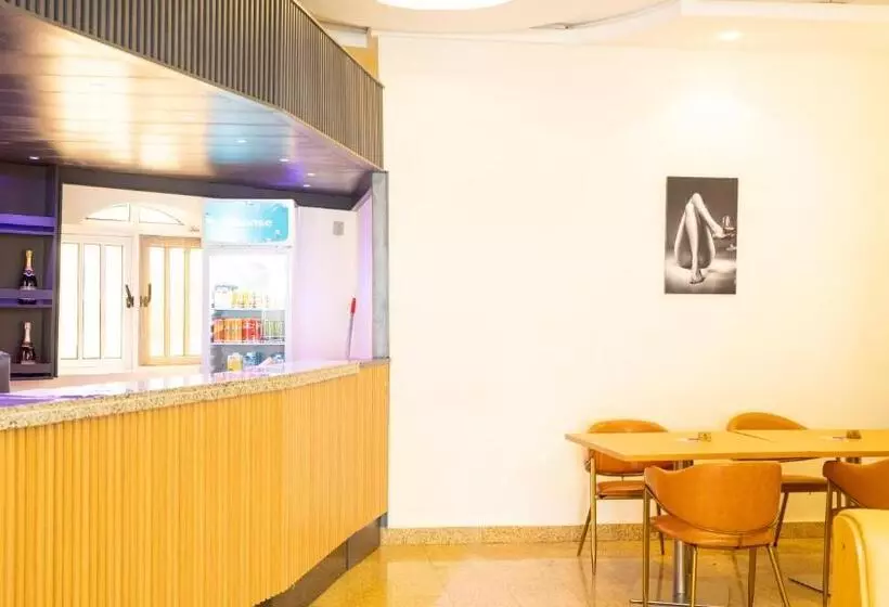 هتل Wingate Exotic