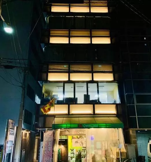 هتل Yiyihouse Shinsaibashi