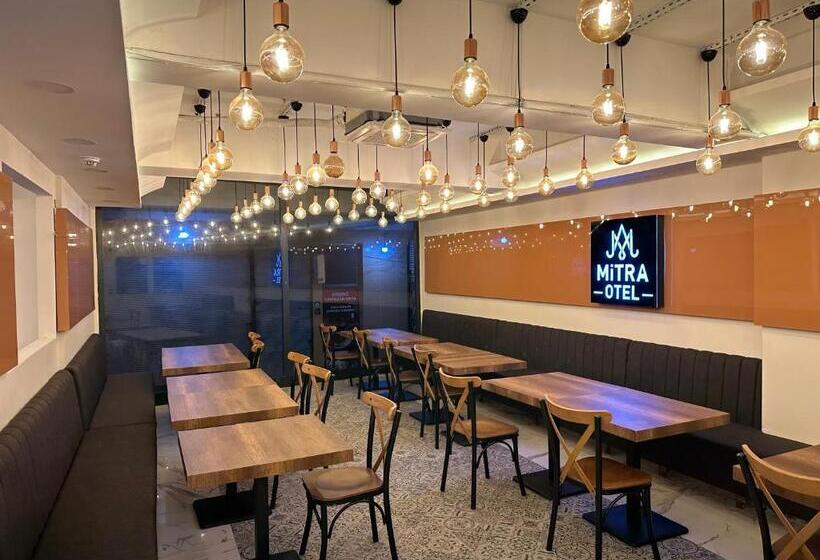 هتل Mitra
