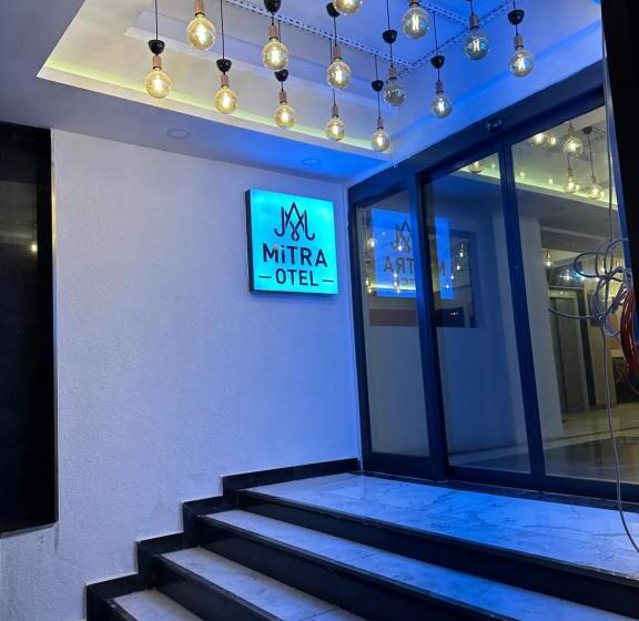 هتل Mitra