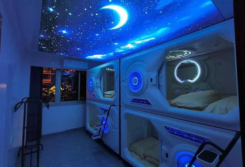 Majatalo Bambu Hostel Capsules