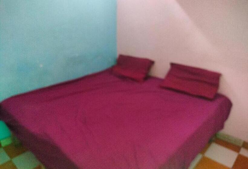 פנסיון Kanti Devi Seva Sadan