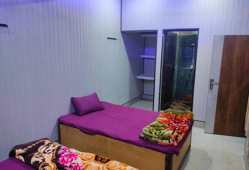 פנסיון Kanti Devi Seva Sadan