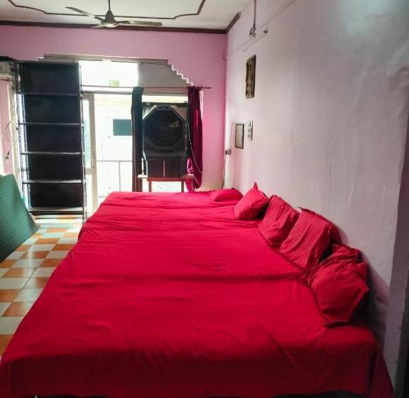 פנסיון Kanti Devi Seva Sadan