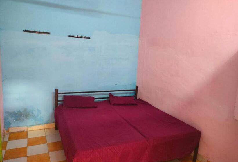 פנסיון Kanti Devi Seva Sadan