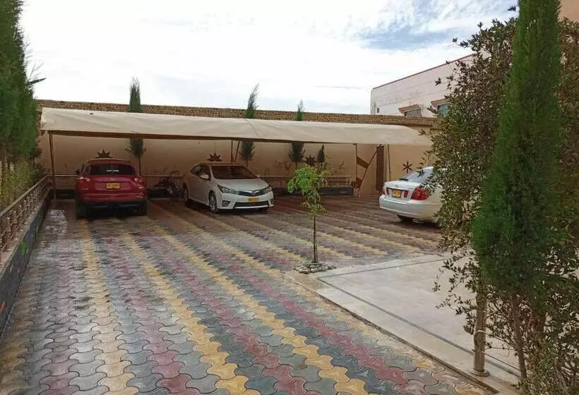 پانسیون Metro Guest House