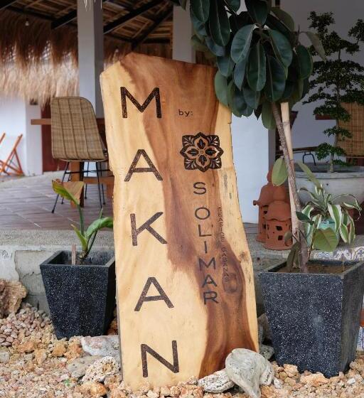 리조트 Solimar Seaside Cabanas