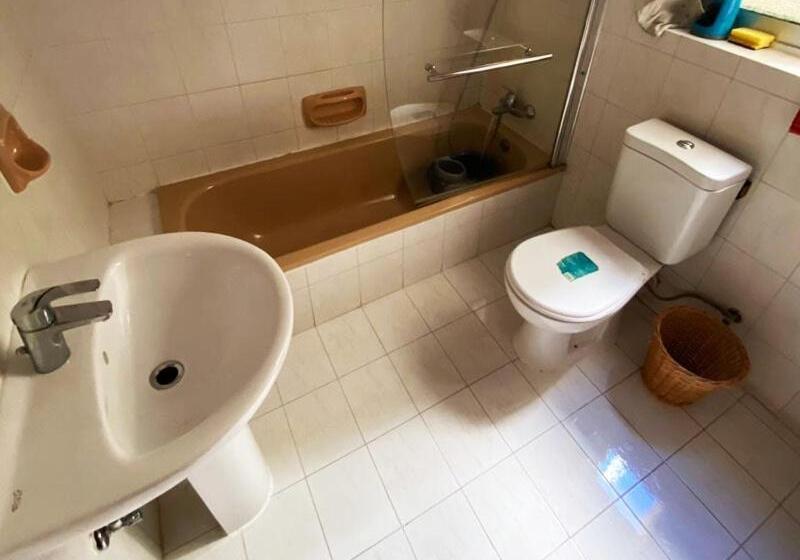 هاستل Eem Only Girls Student Residence