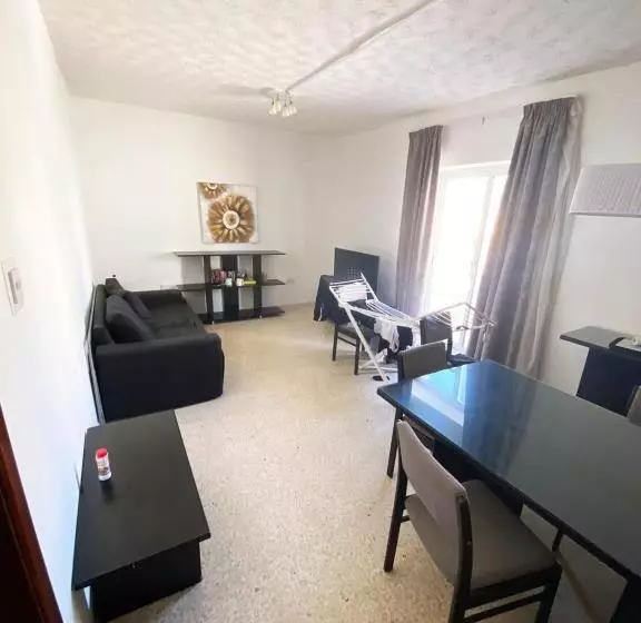 هاستل Eem Only Girls Student Residence