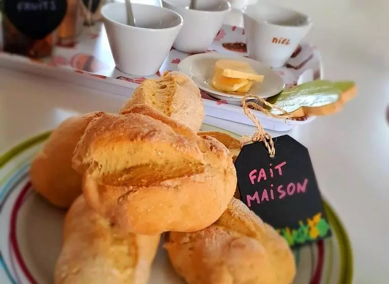 Aamiaismajoitus (B&B) Chambres D Hôtes Au Gré Du Vent En Normandie