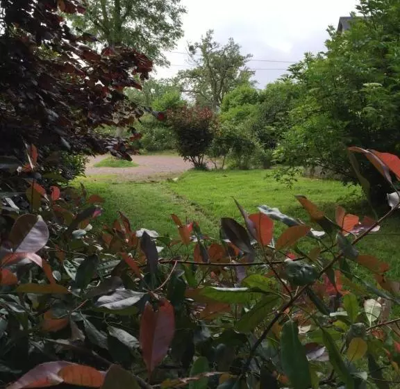 Aamiaismajoitus (B&B) Le Pont De Benneville