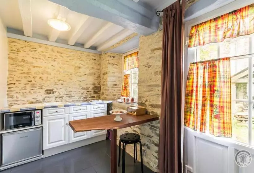 Aamiaismajoitus (B&B) Le Pont De Benneville