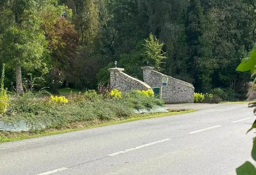 Aamiaismajoitus (B&B) Le Pont De Benneville
