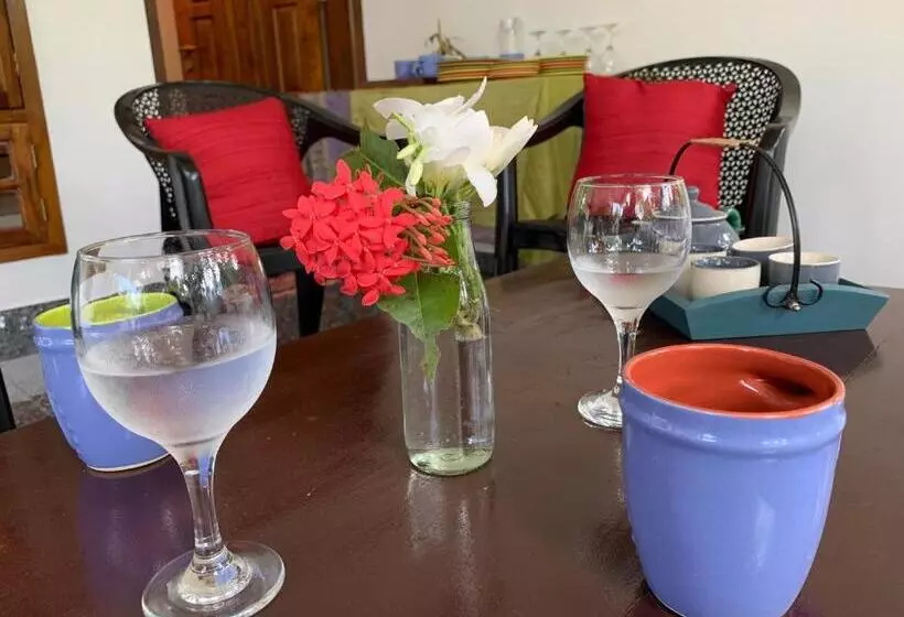 تختخواب و صبحانه Villa Mandala Guest House