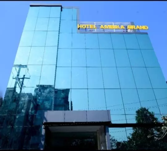 ホテル Ambika Grand