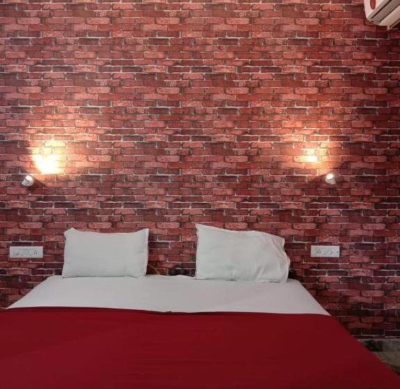 酒店 Budget Baga Beach Resort Goa