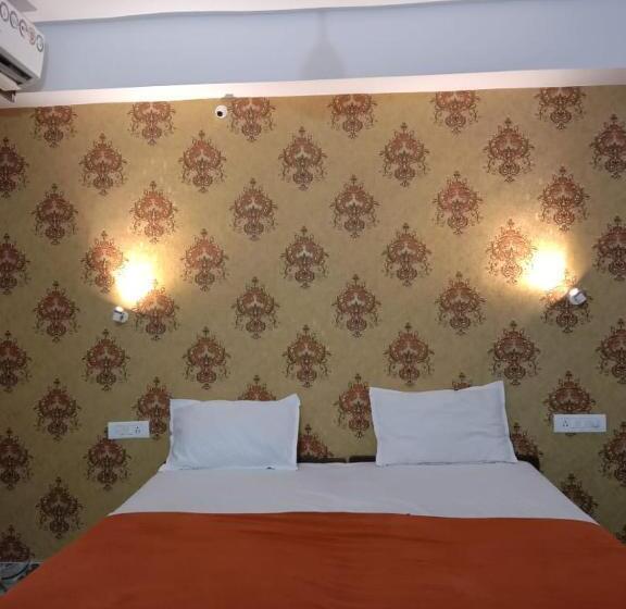 酒店 Budget Baga Beach Resort Goa