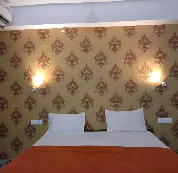 ホテル Budget Baga Beach Resort Goa
