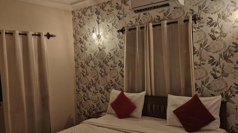 酒店 Budget Baga Beach Resort Goa