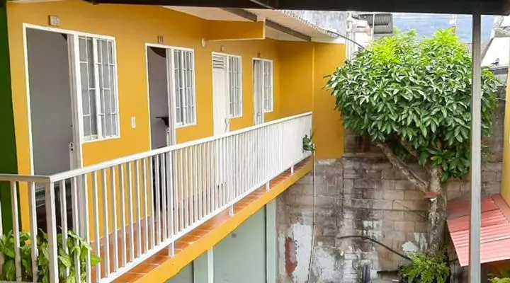 ホテル La Avenida Alojamiento