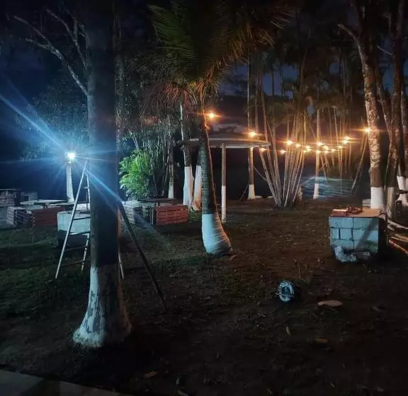 ホテル Pousada E Restaurante Frente Ao Mar
