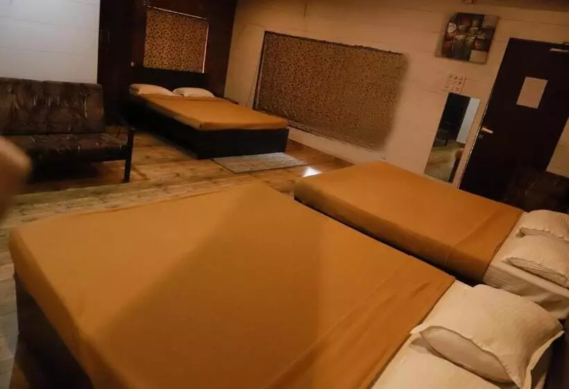 ホテル Sound Rio Retreat Karjat