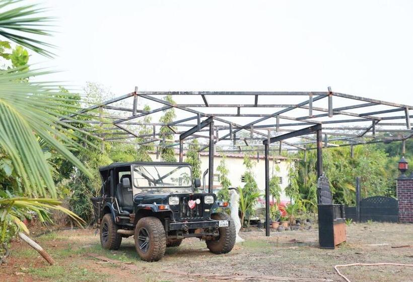 Отель Sound Rio Retreat Karjat