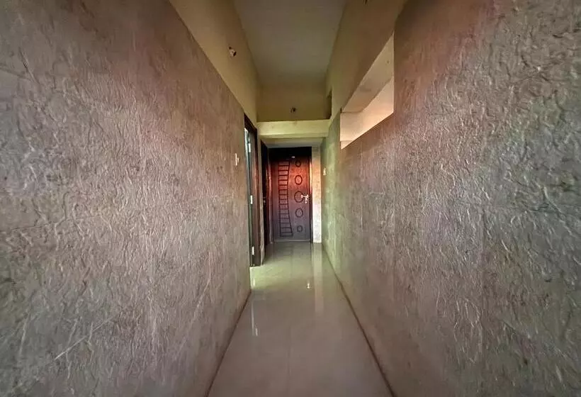 Hotelli Staymaker Naik Residency