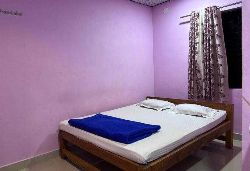 酒店 Staymaker Naik Residency