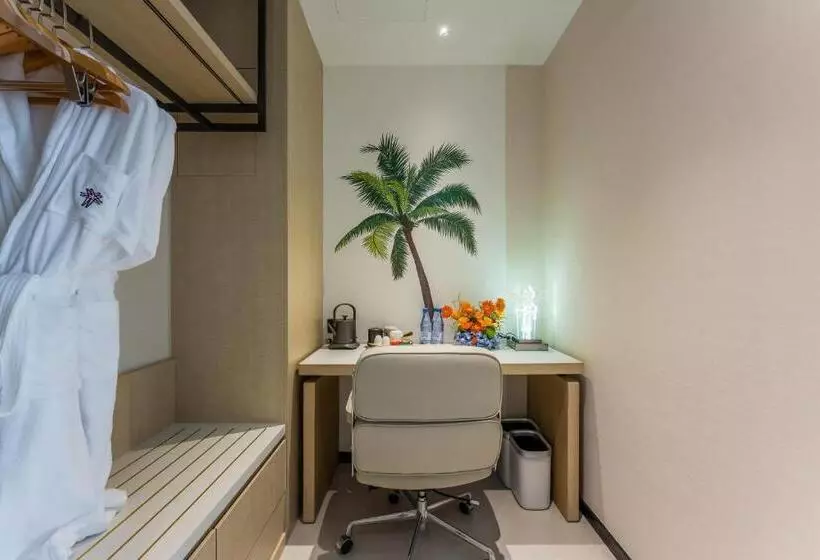Kew Green Hotel Mianshuicheng Haikou