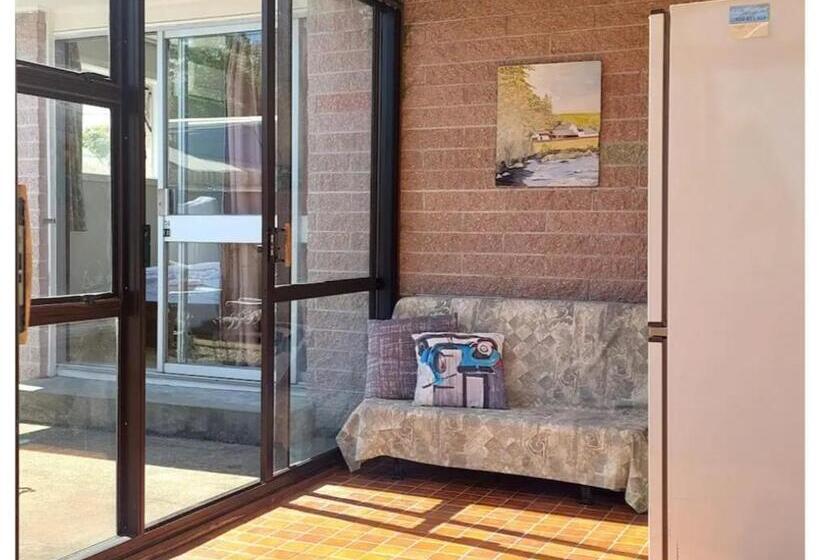 Majatalo 8 Mins Drive To The Airport