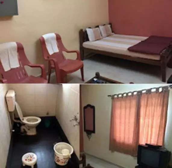ペンション Mohiniraj Guest House, Nashik