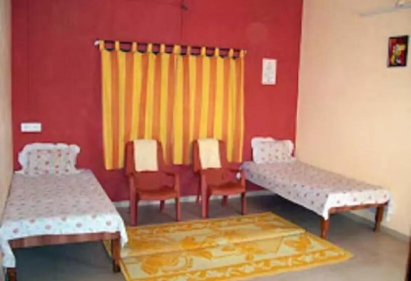 ペンション Mohiniraj Guest House, Nashik