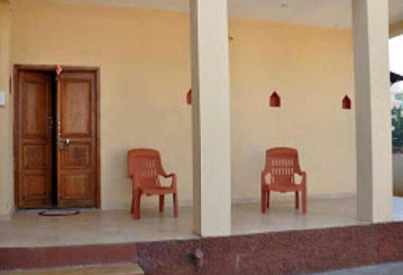 Majatalo Mohiniraj Guest House, Nashik