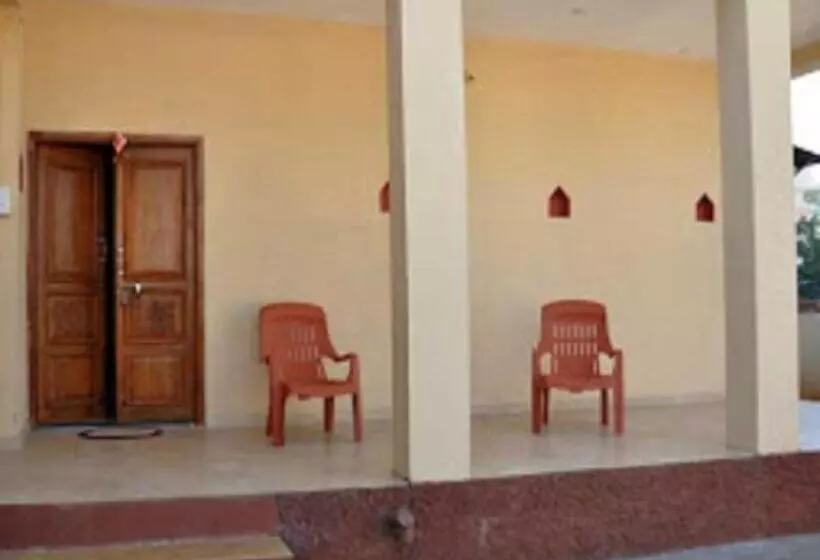 ペンション Mohiniraj Guest House, Nashik