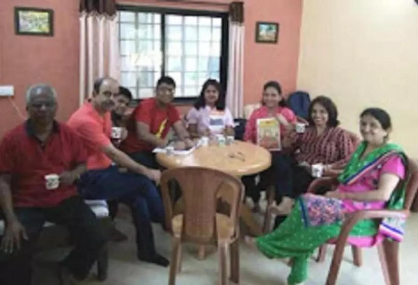 ペンション Mohiniraj Guest House, Nashik