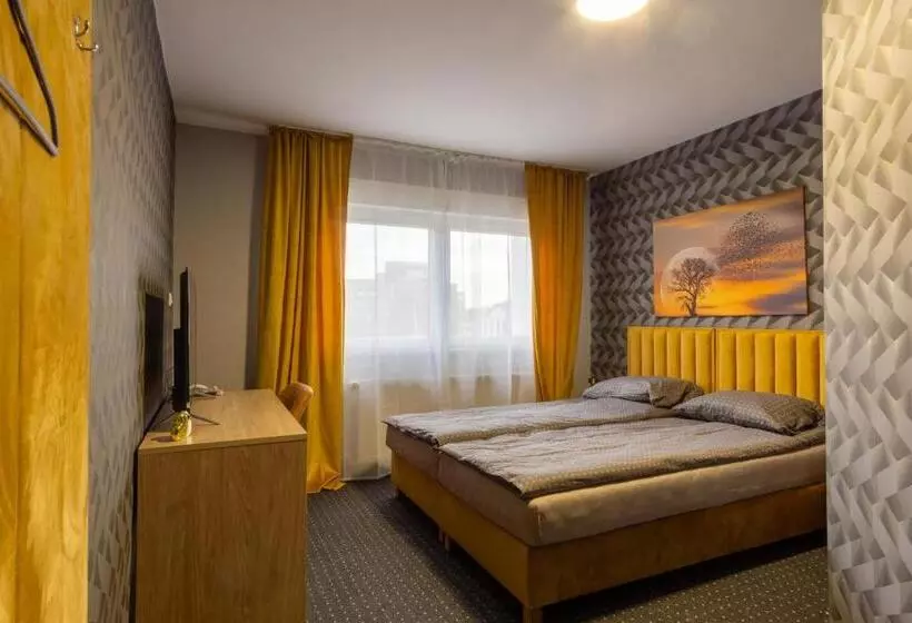 Bed And Breakfast 33