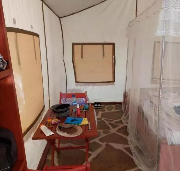 تختخواب و صبحانه Judy’s Campsite