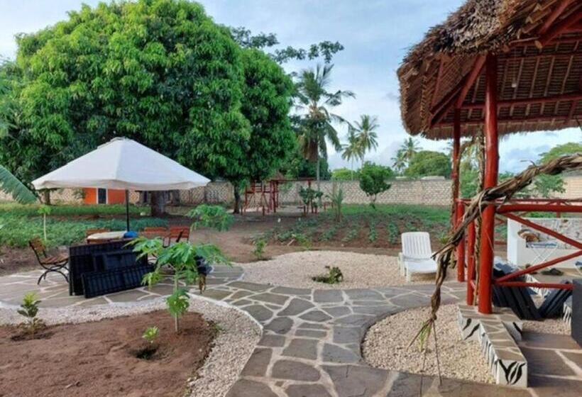 تختخواب و صبحانه Judy’s Campsite